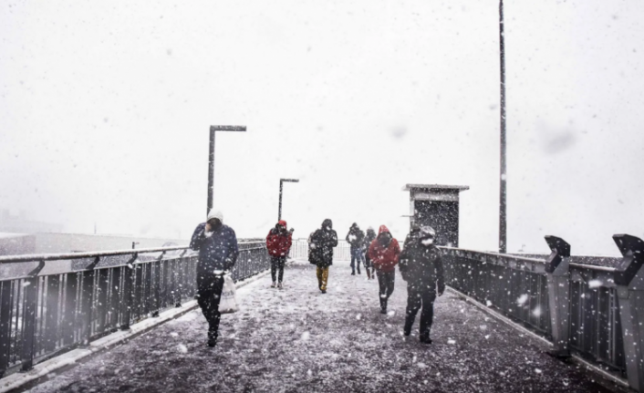 Kuvvetli yağışa dikkat! Meteoroloji bölge bölge uyardı