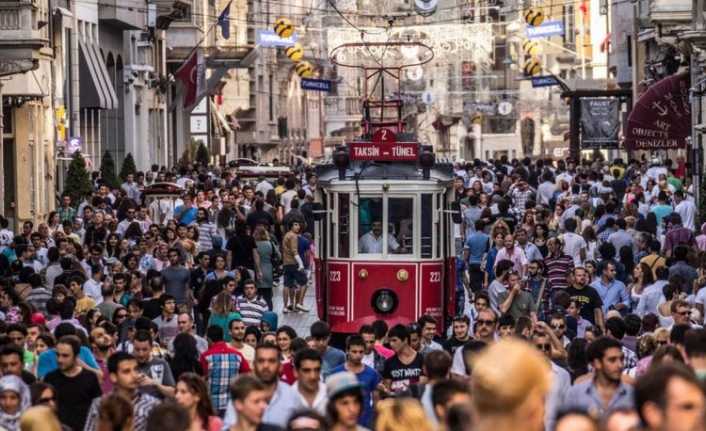 CHP’li Gürsel Tekin, İstanbul’un göç haritasını çıkardı: Kadıköy'de İranlı, Eyüp'te Pakistanlı yoğunlukta