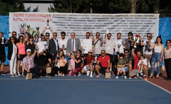 Türkan Saylan Tenis Turnuvası ödül töreni gerçekleşti