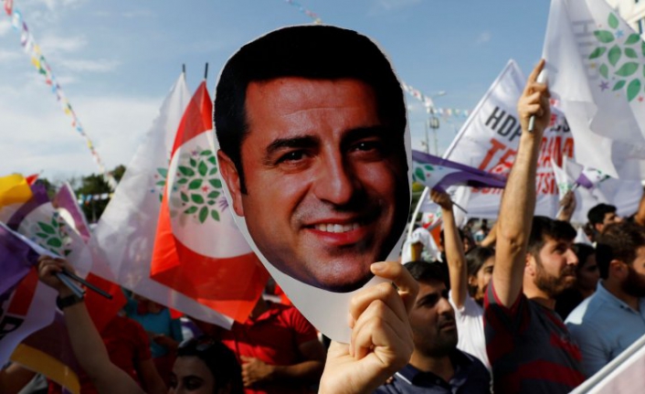 Demirtaş'tan yeni açıklamalar: 'Çanakkale Şehitliği'ne gidip dua etmek isterim'; 'benim de dahil olduğum hatalarımız var'