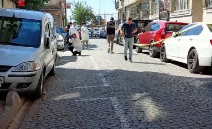 İstanbul'da korkunç olay: Gece iki kişiyi öldürdü, sabah polislere ateş açtı