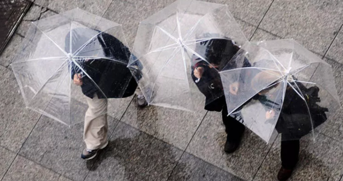 Meteoroloji uyardı: Sıcaklıklar düşecek, sağanak yağış geliyor