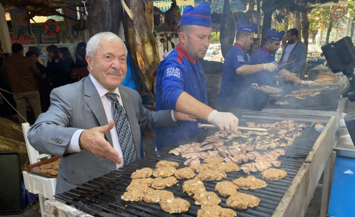 Palamuttan şiş ve köfte!