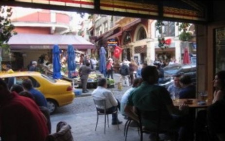 Beyoğlu'nda bir garip YASAK !