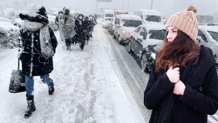 İstanbul'a kar geliyor! Botlarınızı çıkarın, yoğun kar yağacak