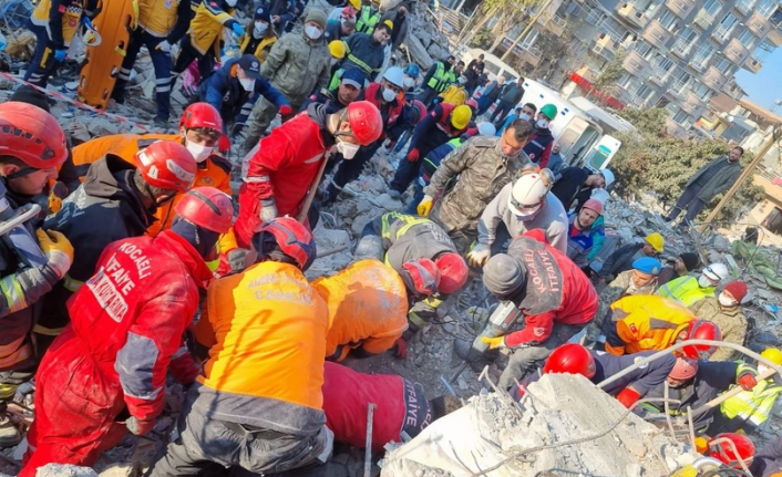 İstanbul'da büyük deprem tartışması: Hangi uzman ne diyor?