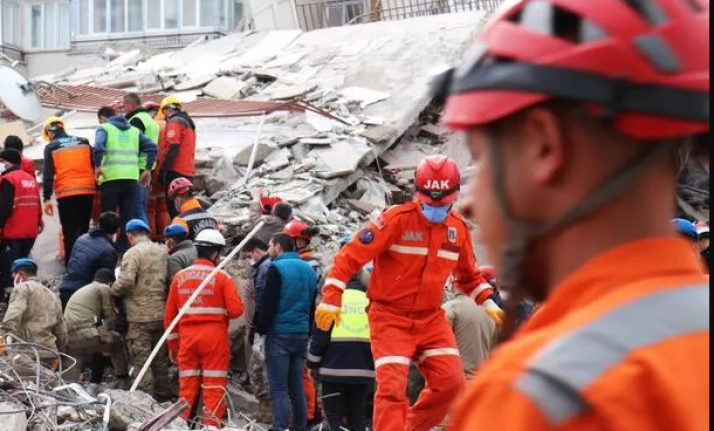 Malatya'daki 5.6'lık depremde ölü sayısı 2 oldu