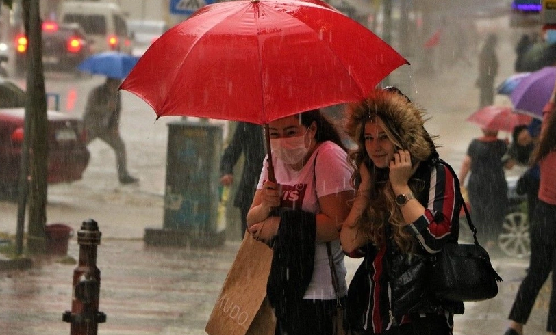 Meteoroloji saat verdi: Bu illere sağanak geliyor!