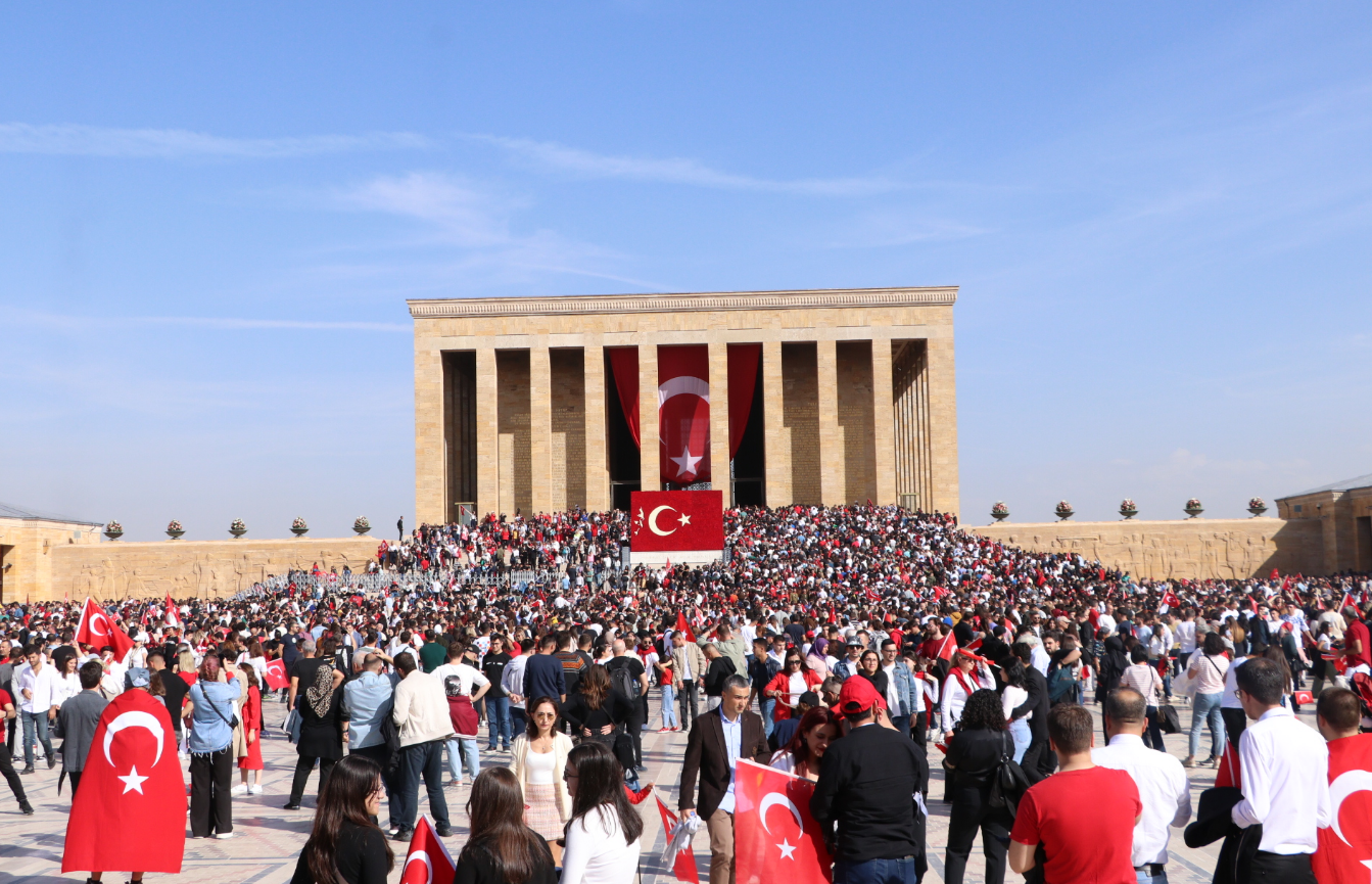 Anıtkabir doldu taştı