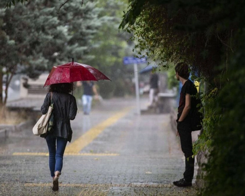 Meteoroloji il il uyardı: Gök gürültülü sağanak geliyor