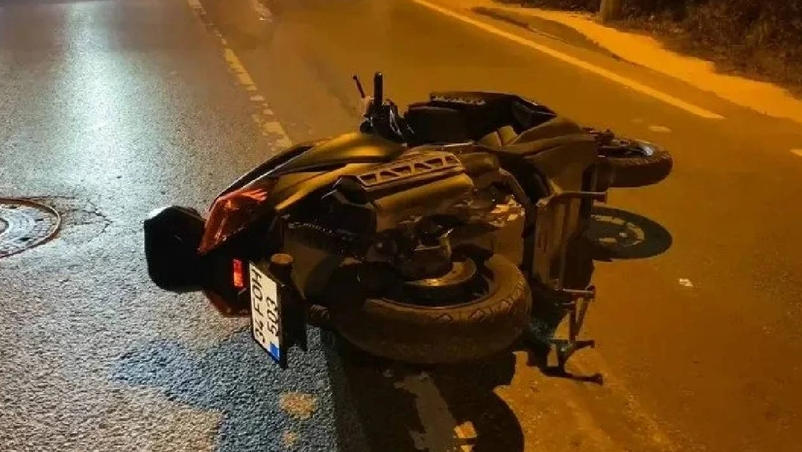 Elektrik panosuna çarpan motosiklet sürücüsü yaşamını yitirdi