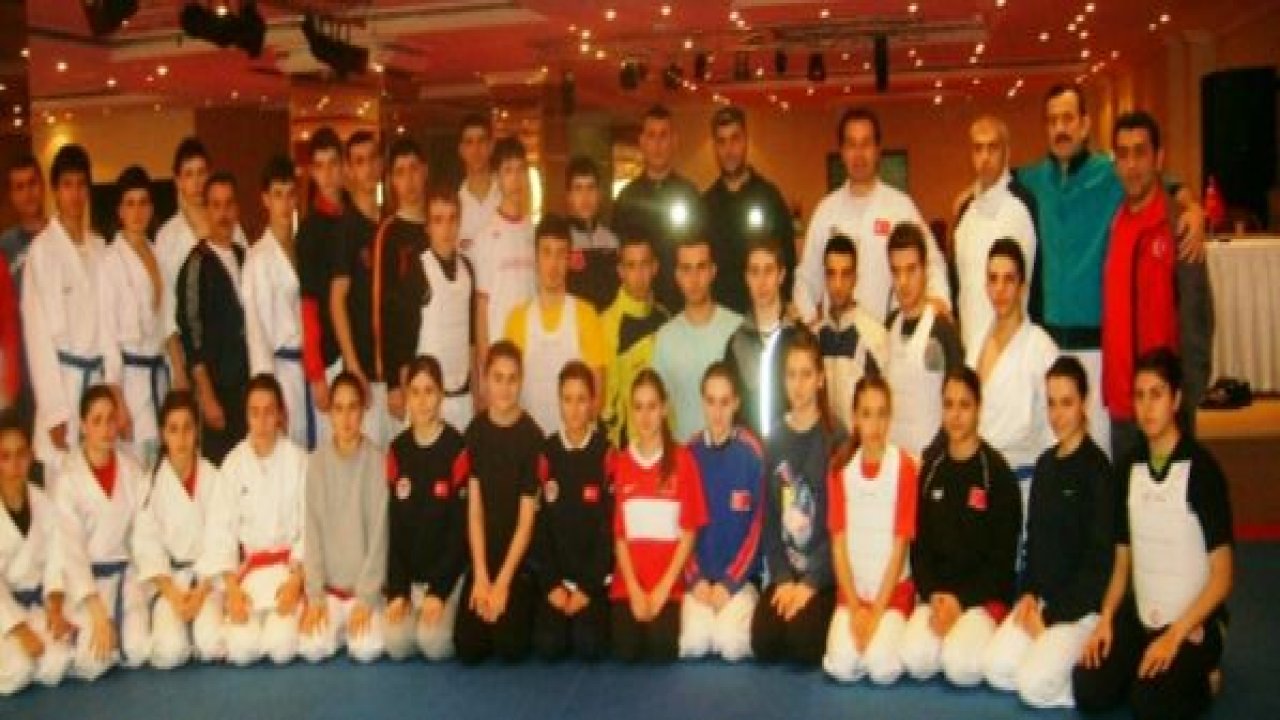 KARATE MİLLİ TAKIMI KAMPTA(ARTEMİS HOTEL-KUMBURGAZ